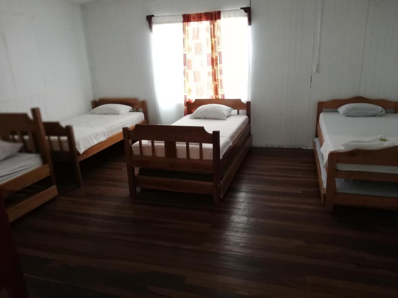 Hostel Orozco - Costa Rica Río Cuarto المظهر الخارجي الصورة