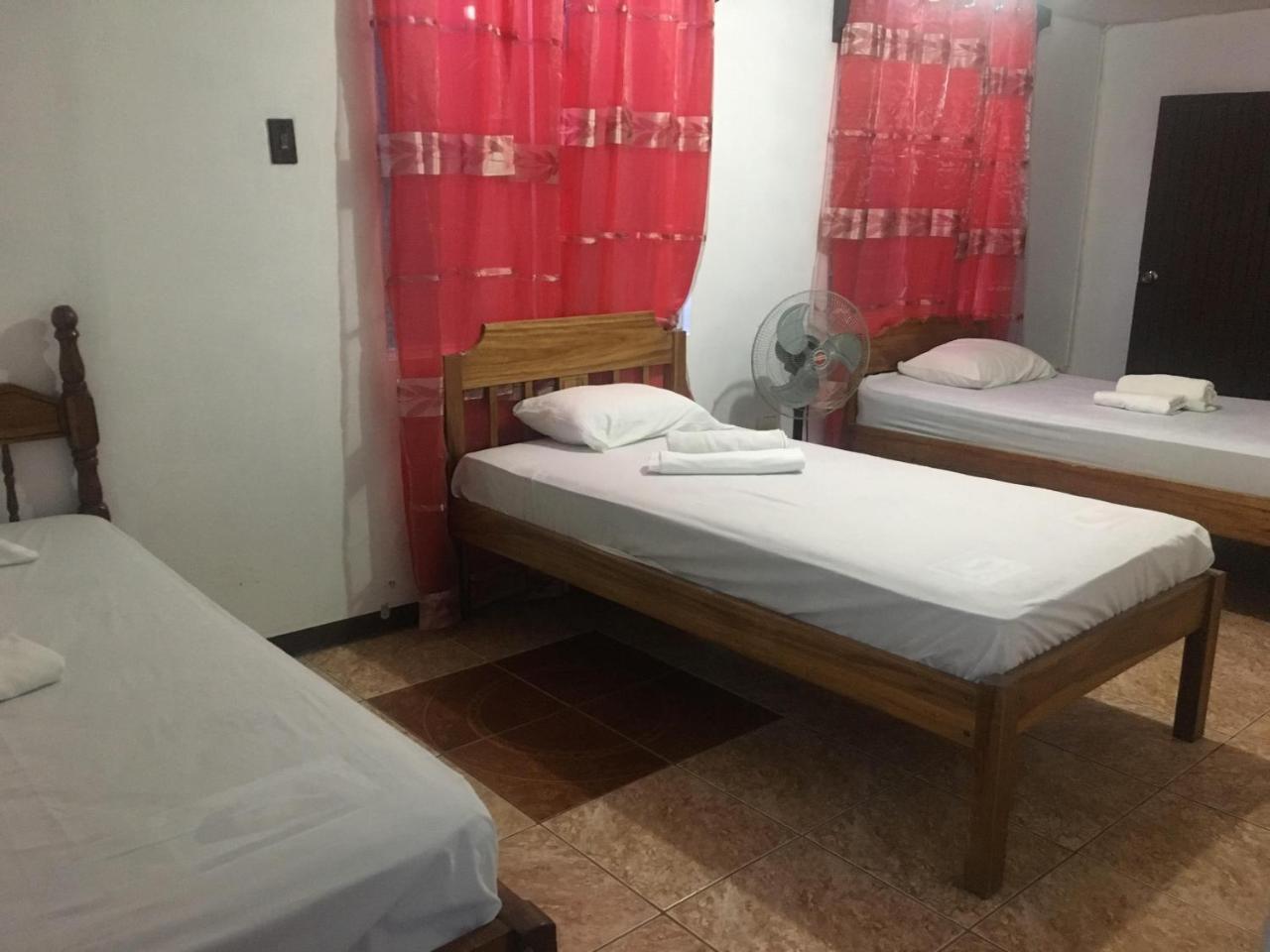 Hostel Orozco - Costa Rica Río Cuarto المظهر الخارجي الصورة