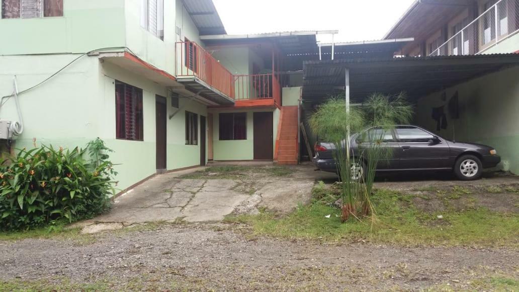 Hostel Orozco - Costa Rica Río Cuarto المظهر الخارجي الصورة